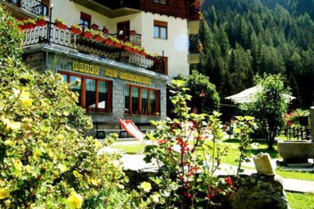 Hotel Le Campagnol Champoluc Exterior foto