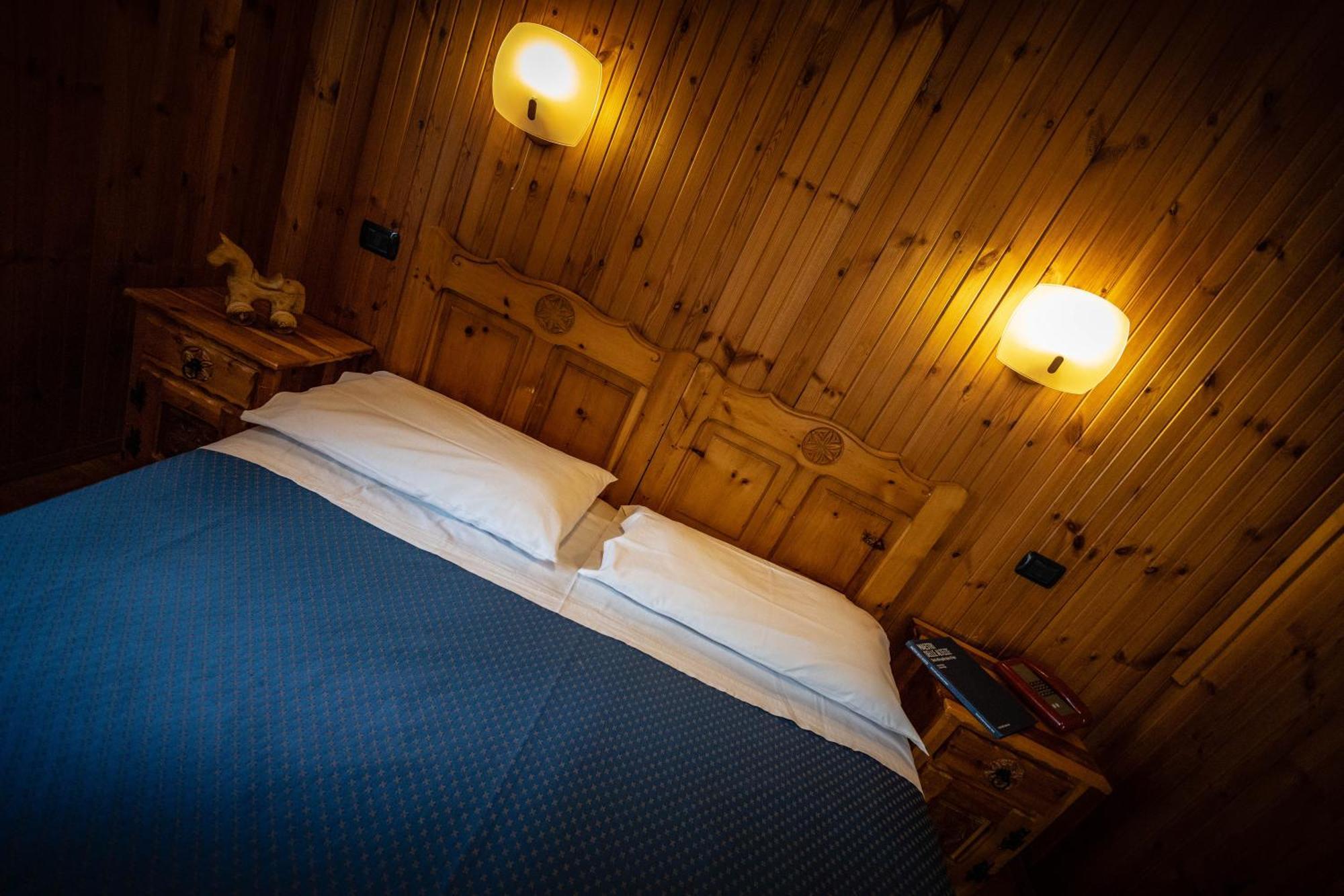 Hotel Le Campagnol Champoluc Exterior foto
